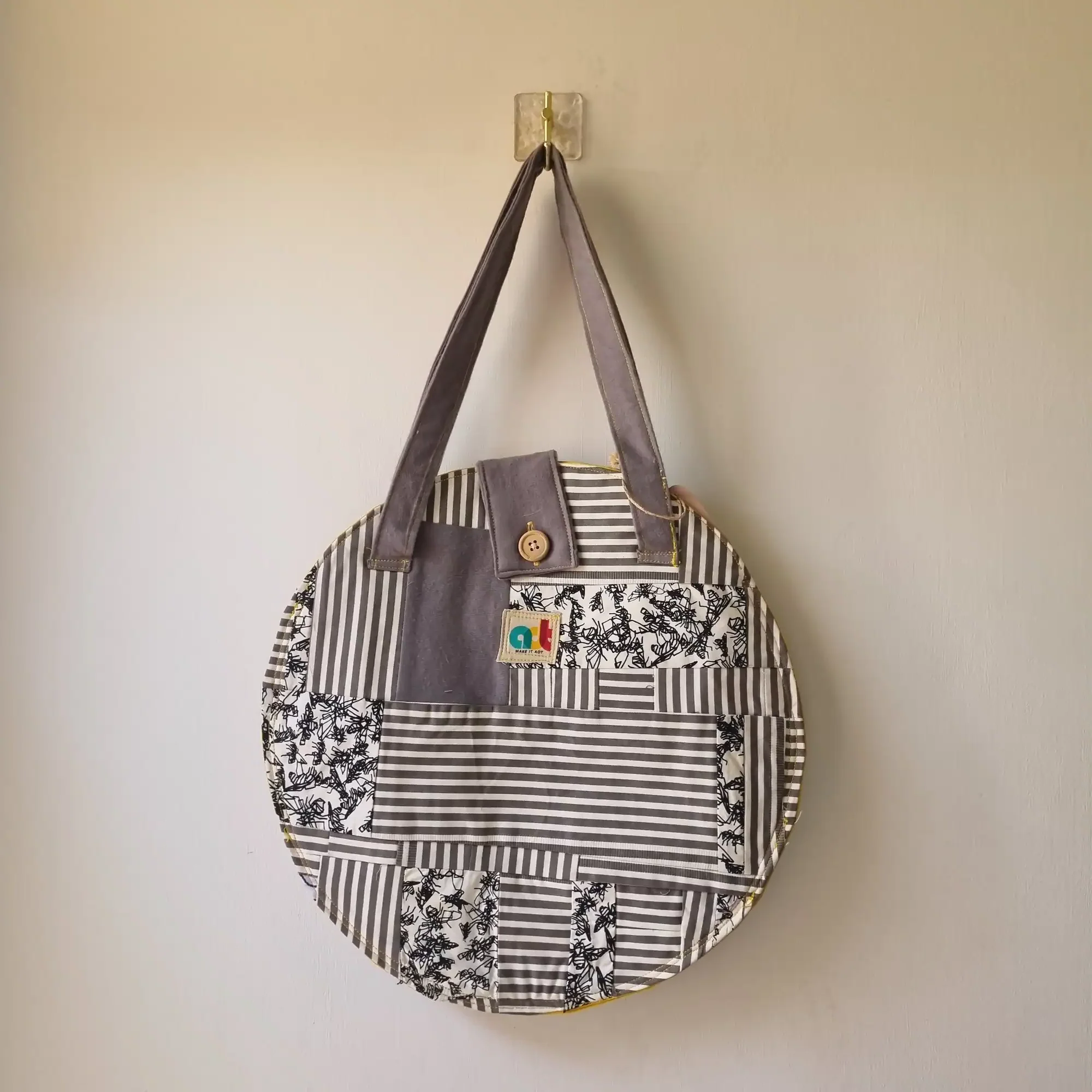 Bee Zero Tote Bag 2 Bee Zero Tote Bag - Image 1